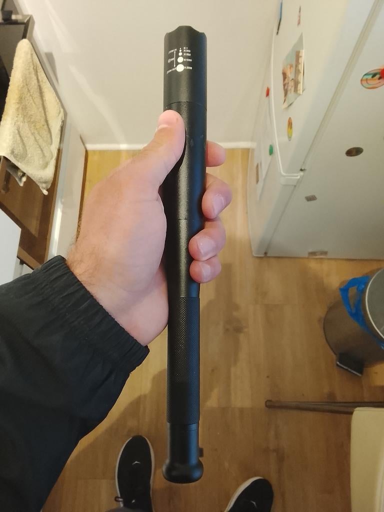 Zaklamp, Caravans en Kamperen, Zaklampen, Ophalen, Zo goed als nieuw, Batterij