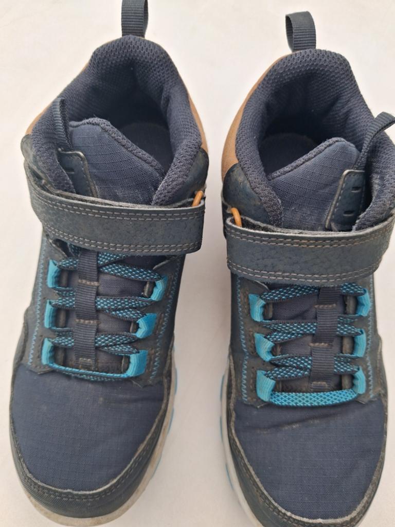 Sportschoenen maat 33 goede staat, Kinderen en Baby's, Babykleding | Schoentjes en Sokjes, Ophalen