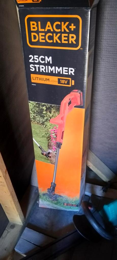 Back&Dekker grastrimmer op batterij 18V, Tuin en Terras, Grastrimmers, Ophalen, Zo goed als nieuw, Black&Decker, 10 tot 30 cm
