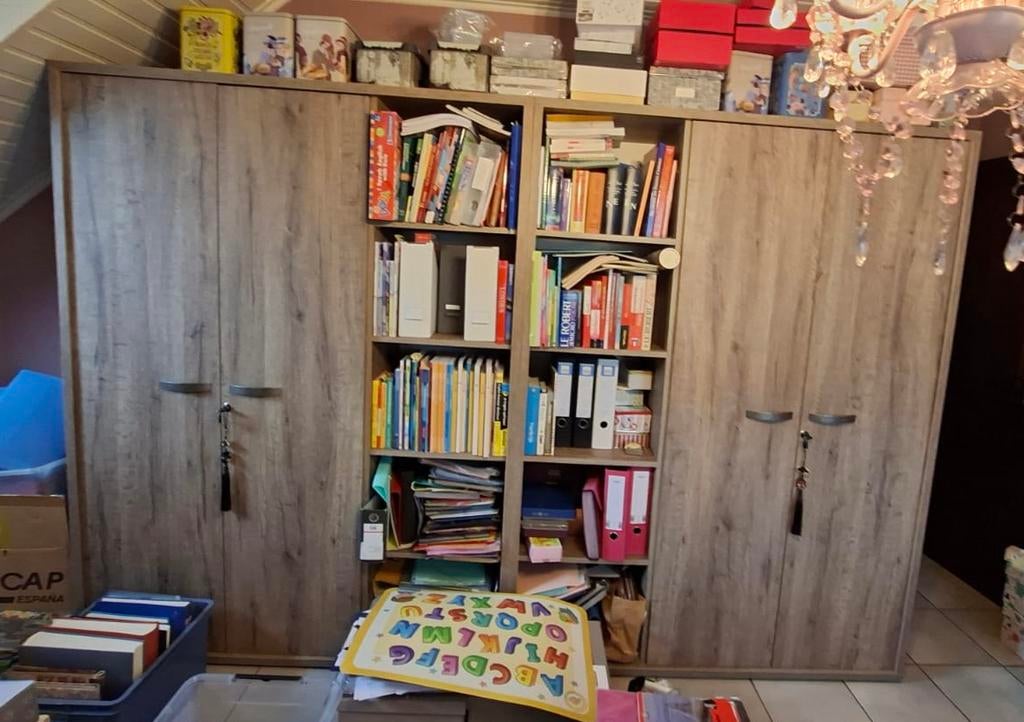 Boekenkast + bureau + tv meubel, Ophalen, Zo goed als nieuw