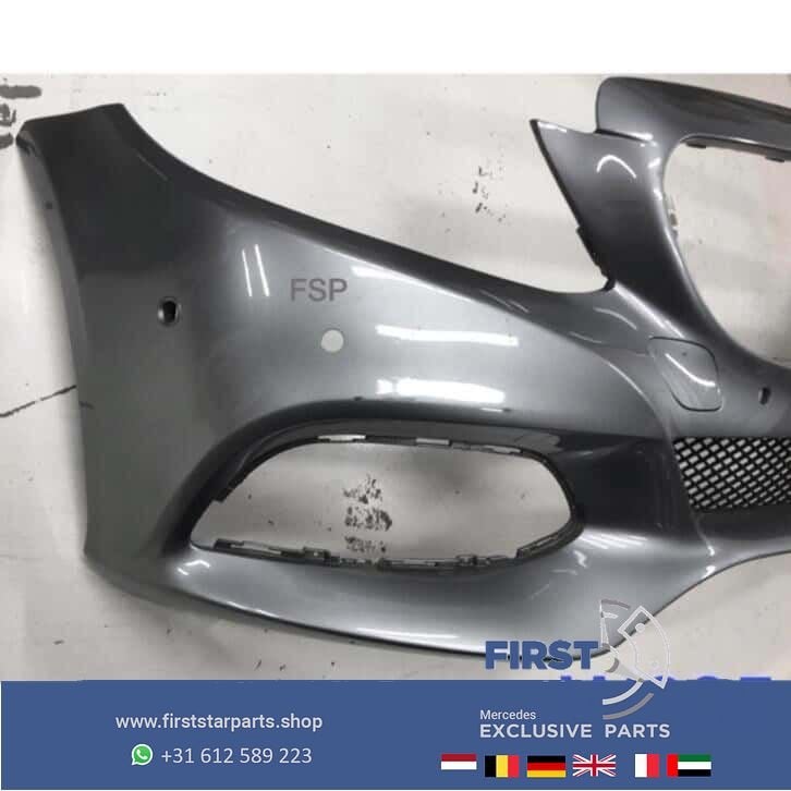 W205 Voorbumper Avant garde Mercedes C Klasse + rooster 205, Gebruikt, -, Voor, Ophalen of Verzenden