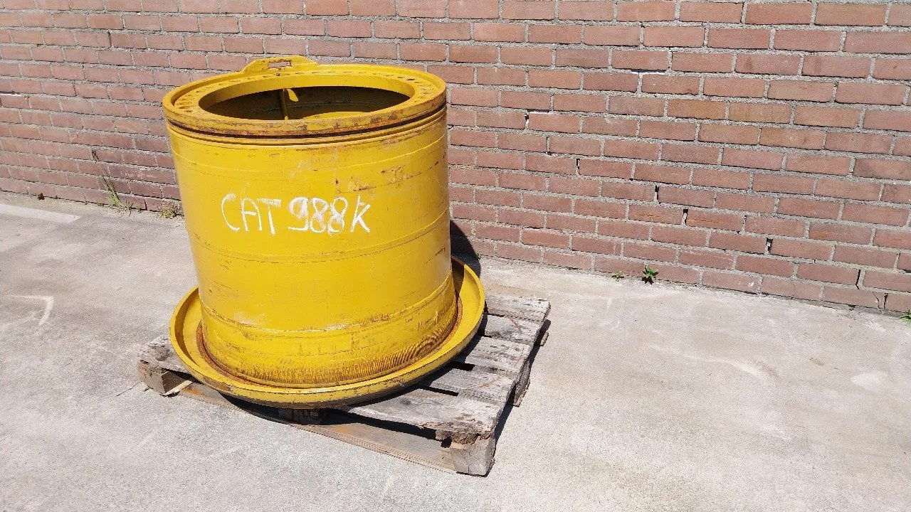 Caterpillar 988 rim