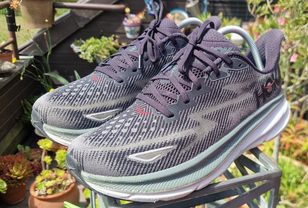 Baskets👍HOKA-GTX👍Top + Look trés cool👍t: 44👍, Enlèvement ou Envoi, Comme neuf, Chaussures