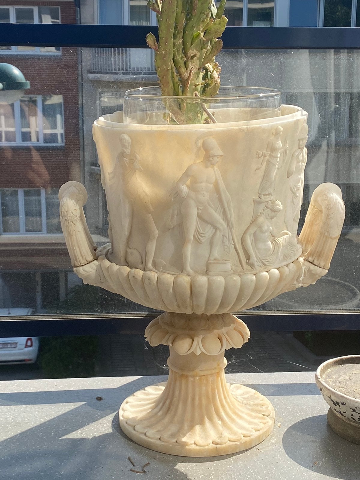 Grand Vase à l antique Albatre, Enlèvement, Utilisé