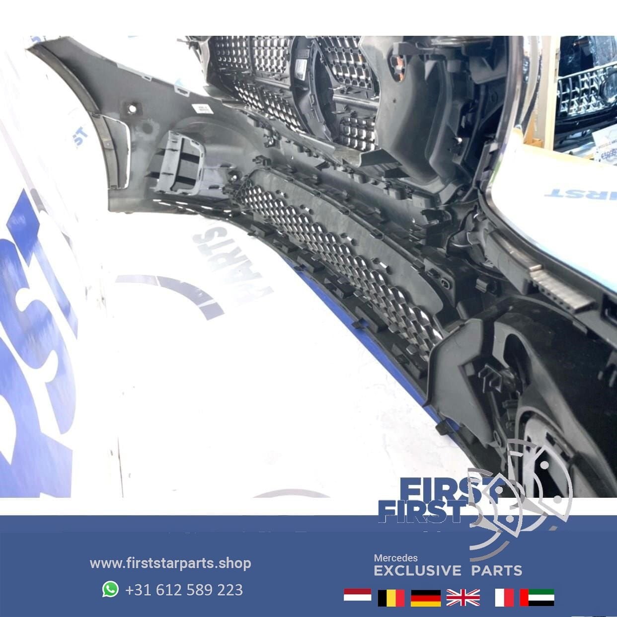 W205 FACELIFT AMG VOORBUMPER + diamond gril 2019 Mercedes C, Auto-onderdelen, Gebruikt, -, Voor, Ophalen of Verzenden
