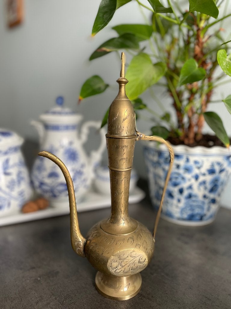 Vintage Oosterse schenkkan uit messing, Ophalen