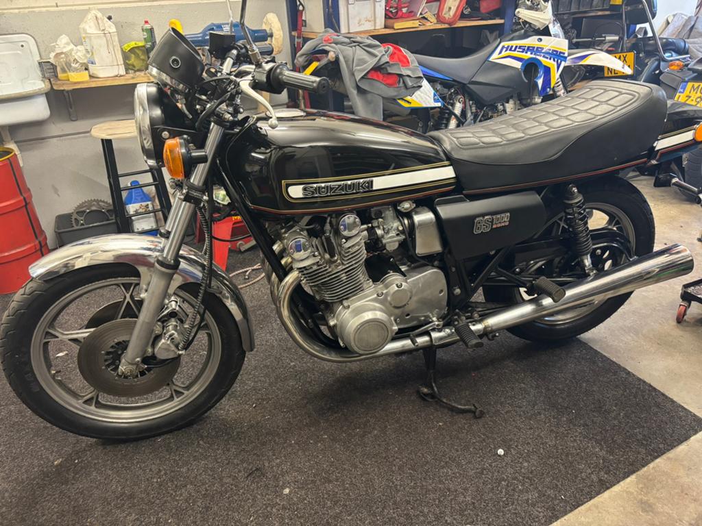 Suzuki gs 1000 1978, Motoren, Motoren | Oldtimers, Toermotor, meer dan 35 kW, 4 cilinders, Motorrijbewijs A, Handgeschakeld, Gebruikt