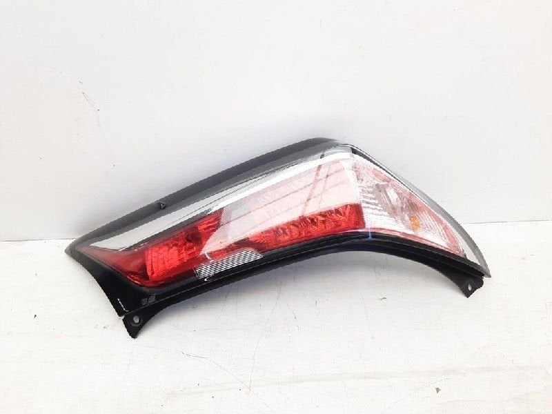 FEU ARRIÈRE DROIT Toyota Aygo (B40) (|815510H110|), Kundenbetreuung@toyota.de, Toyota, Utilisé, Toyota-Allee 2
50858  Köln, DE