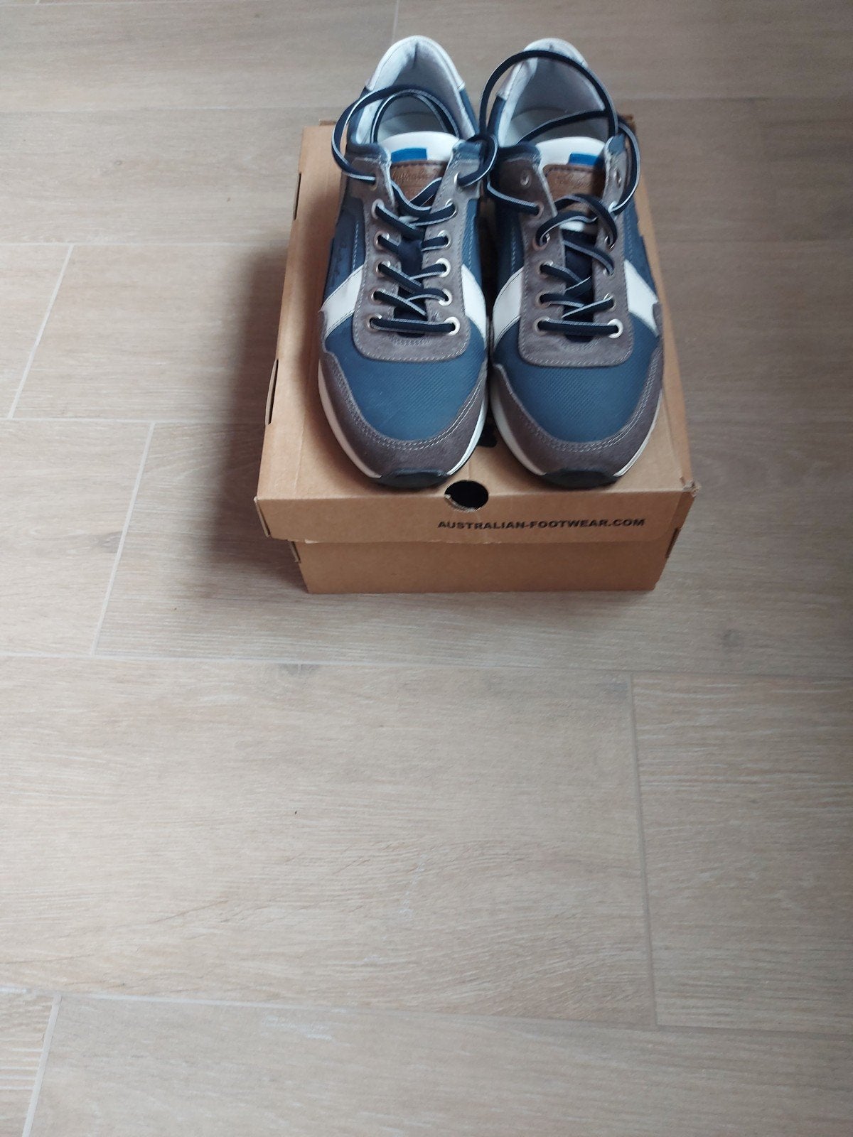 Sneakers Australian, Enlèvement, Chaussures de sport