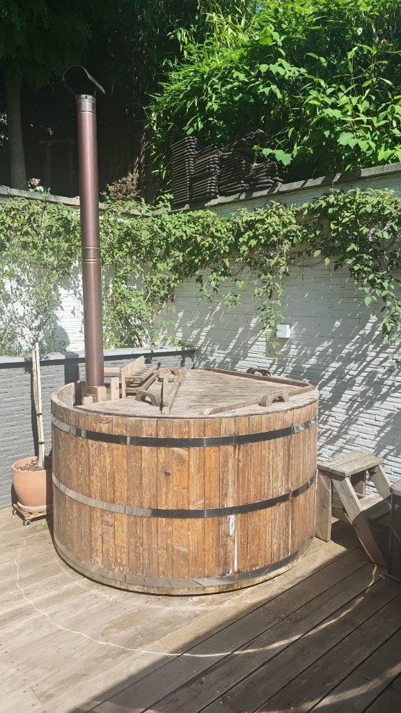 Spa en bois avec poêle à bois à vendre, Enlèvement, Comme neuf, Escalier, Fixé