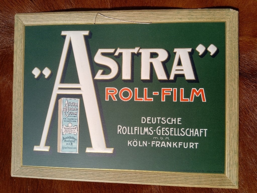 vintage karton reclamebord ASTRA filmrolletjes, Ophalen of Verzenden, Zo goed als nieuw, Reclamebord