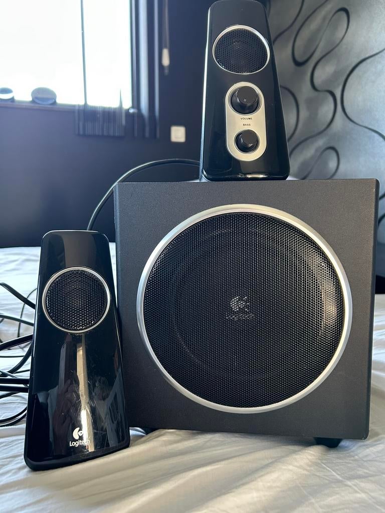 Logitech pc tv box 3-delig, Computers en Software, Pc speakers, Zo goed als nieuw, Ophalen