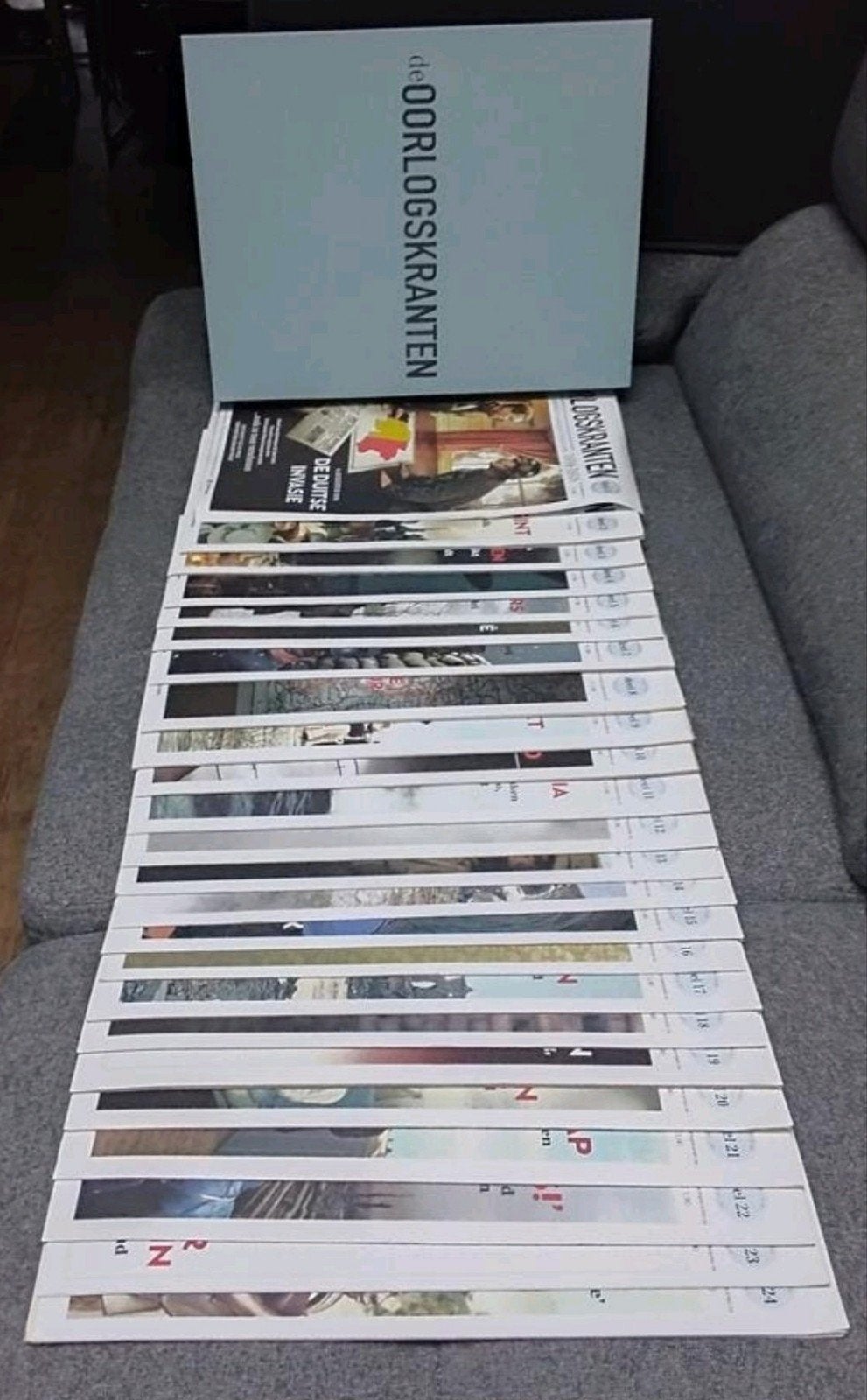 25 journaux de guerre authentiques, des affiches et des doc, Enlèvement ou Envoi, Livre ou Revue
