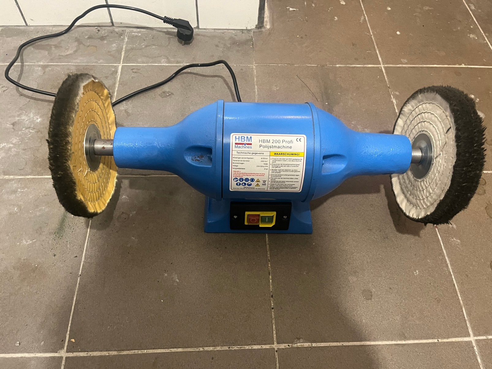 Polijstmachine + nieuwe lappen en vet, Doe-het-zelf en Bouw, Ophalen, Zo goed als nieuw