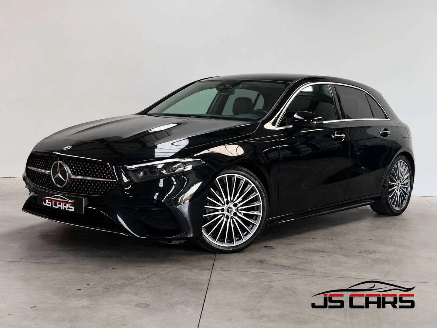 Mercedes-Benz A-CLASS 180 PACK AMG-1ERPRO-LED-COCKPIT-GPS-AL, Autos, 100 kW, Achat, Euro 6, Entreprise
