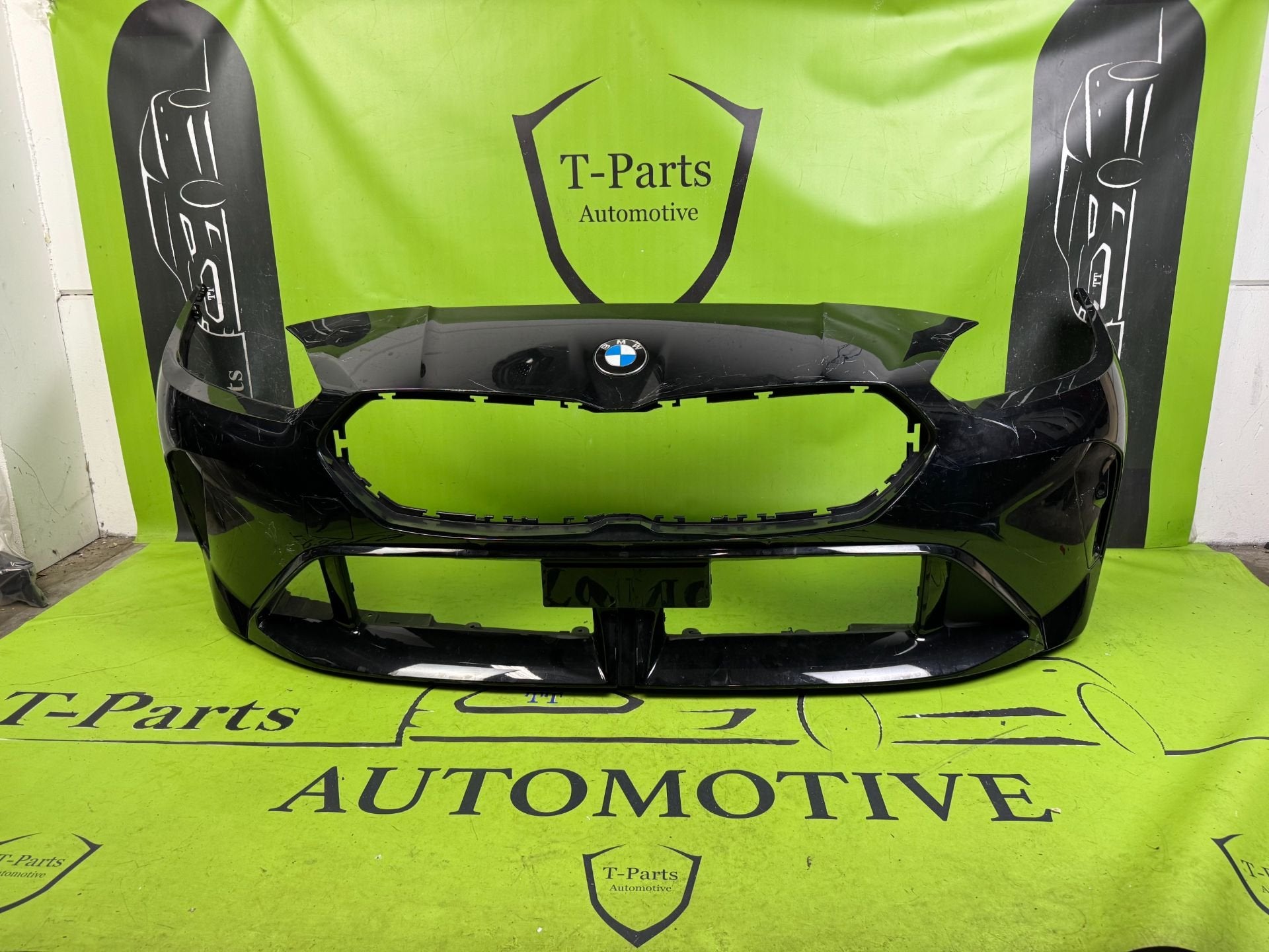 bmw 1 serie F40 voorbumper bumper, Auto-onderdelen, Petuelring 130
80788  Munich, DE, Info@bmw.de, Nieuw, Bumper
