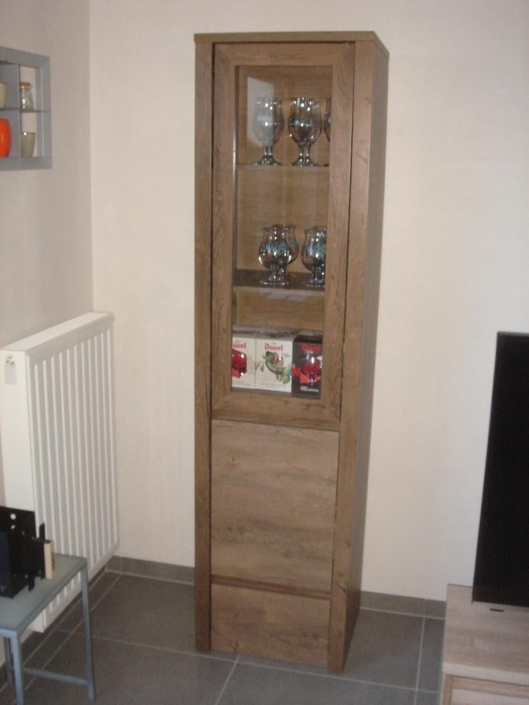 vitrine kast, Ophalen, Zo goed als nieuw, Eikenhout, Met deur(en)