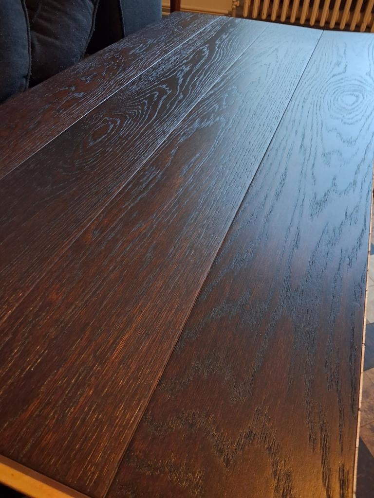 Meerlagen parket. Met 4mm eiken toplaag. 40 vierkante meter.