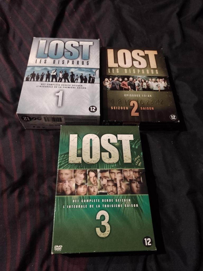 A vendre coffrets DVD l'intégral saisons 1 à 3 série Lost, Enlèvement ou Envoi, Coffret, Science-Fiction et Fantasy, Comme neuf