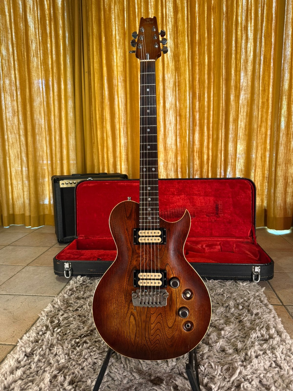 Aria Pro II | Panther/PE1000 | 1976 | Japan, Musique & Instruments, Enlèvement ou Envoi, Comme neuf