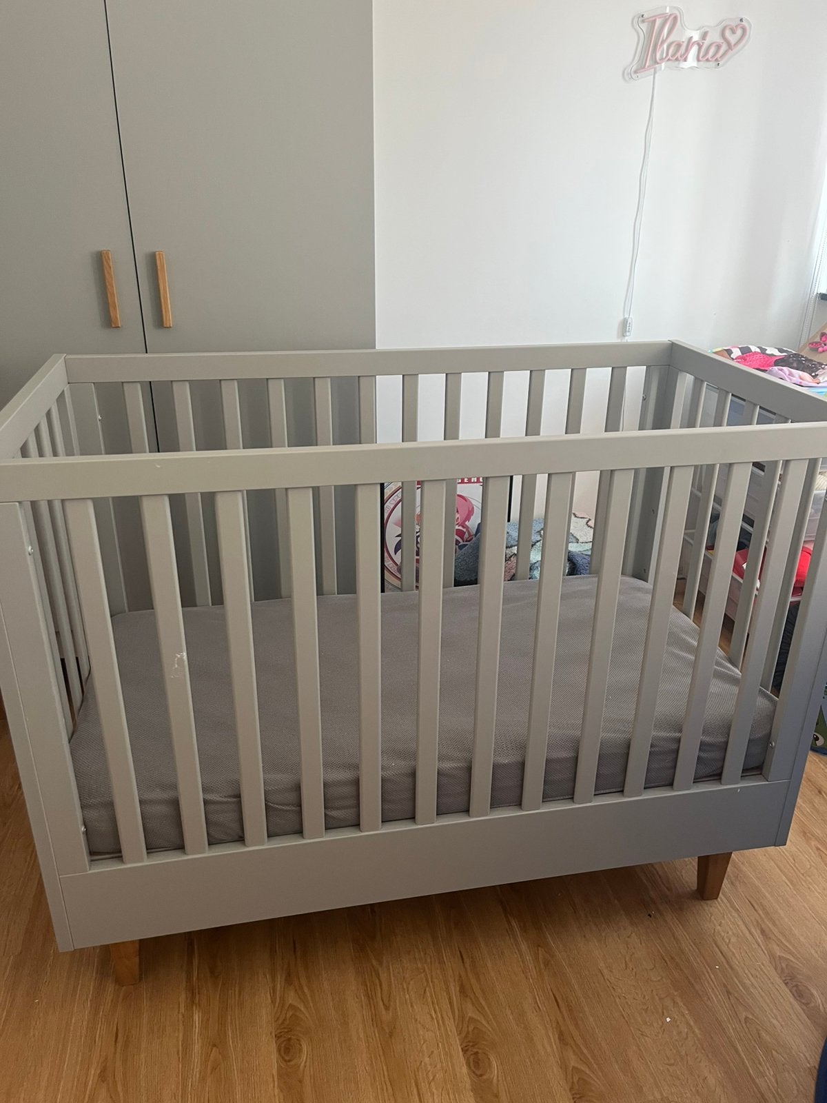Ledikant en kledingkast baby, Kinderen en Baby's, Babywiegjes en Ledikanten, Ophalen, Zo goed als nieuw, Ledikant