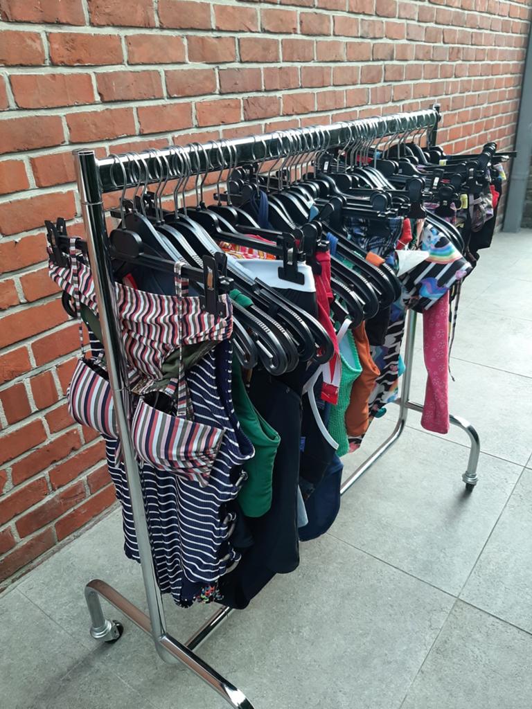 50 pièces de bikini/maillots de bain, Enlèvement ou Envoi, Comme neuf, Bikini