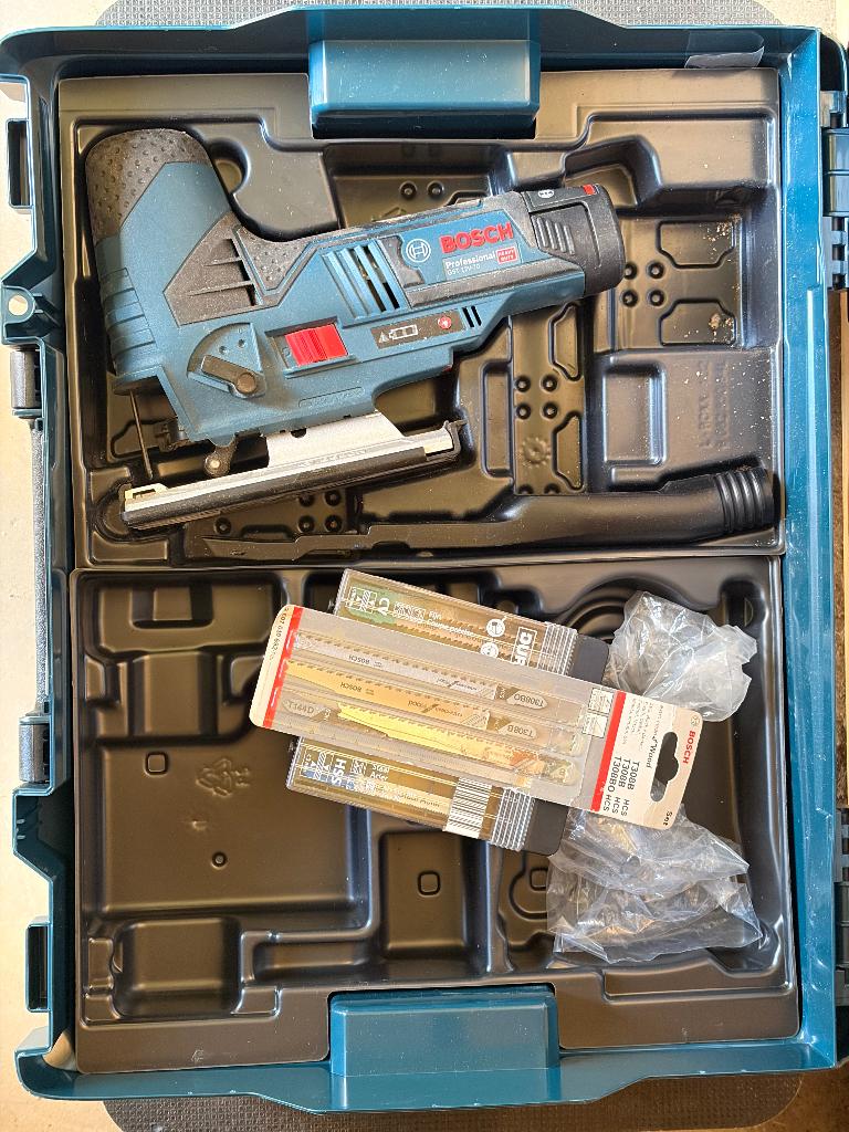 Scie à chantourner Bosch Professional GST-12V70 (bleue), Enlèvement, Utilisé, Scie sauteuse, Bosch