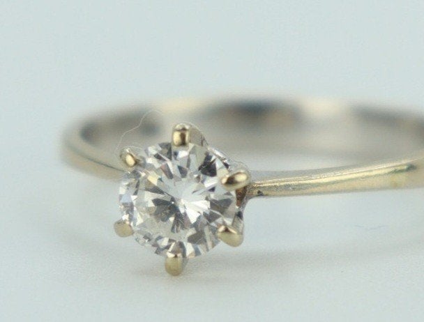 Witgouden solitaire ring, Wit, Ophalen of Verzenden, Zo goed als nieuw, Met edelsteen