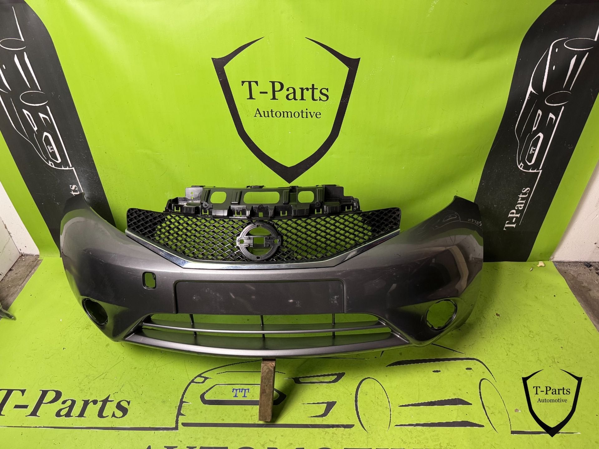 Nissan note voorbumper origineel bumper, Auto-onderdelen, Voor, Takashima 1-chome 1-1
220-8686  Yokohama, Bumper, NISSAN_SR@mail.nissan.co.jp