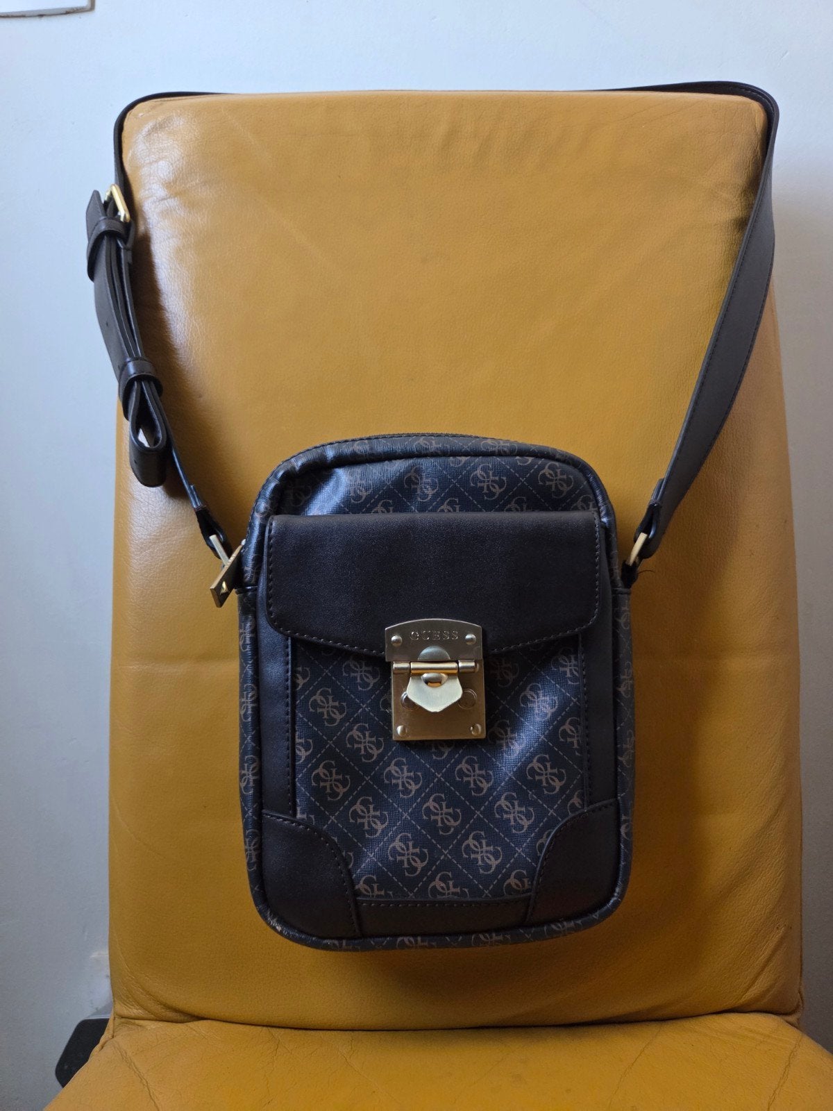 Guess Tas Heren, Gebruikt, Blauw, Leer, Ophalen