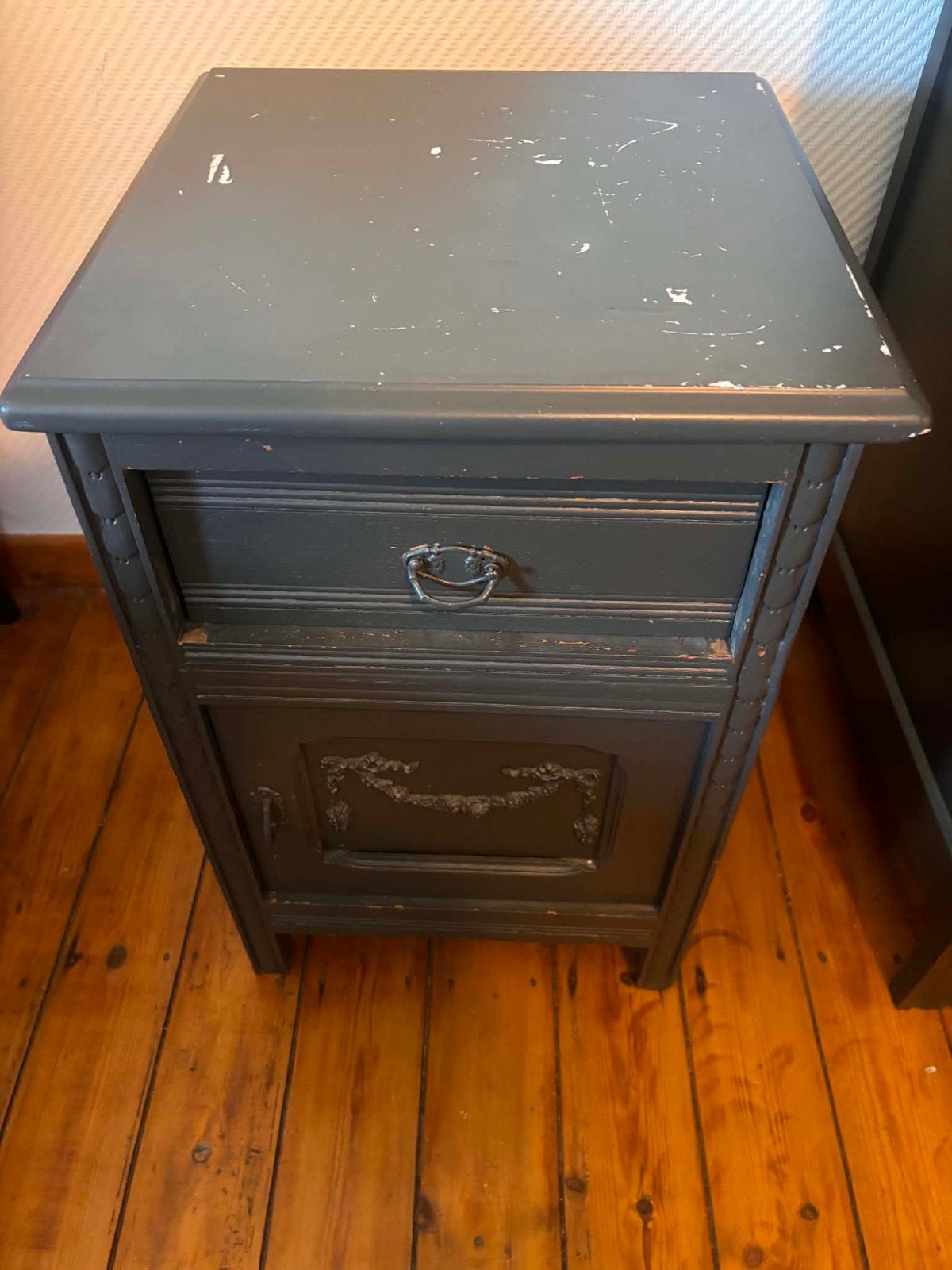 2 tables de nuit, Maison & Meubles, Chambre à coucher | Tables de chevet, Utilisé, 55 à 70 cm, Moins de 45 cm, Enlèvement