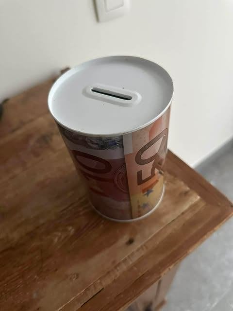 spaarpot blik metaal euro biljetten, Ophalen, Gebruikt, Info@spaarpoeu.bi, Spaarpot
