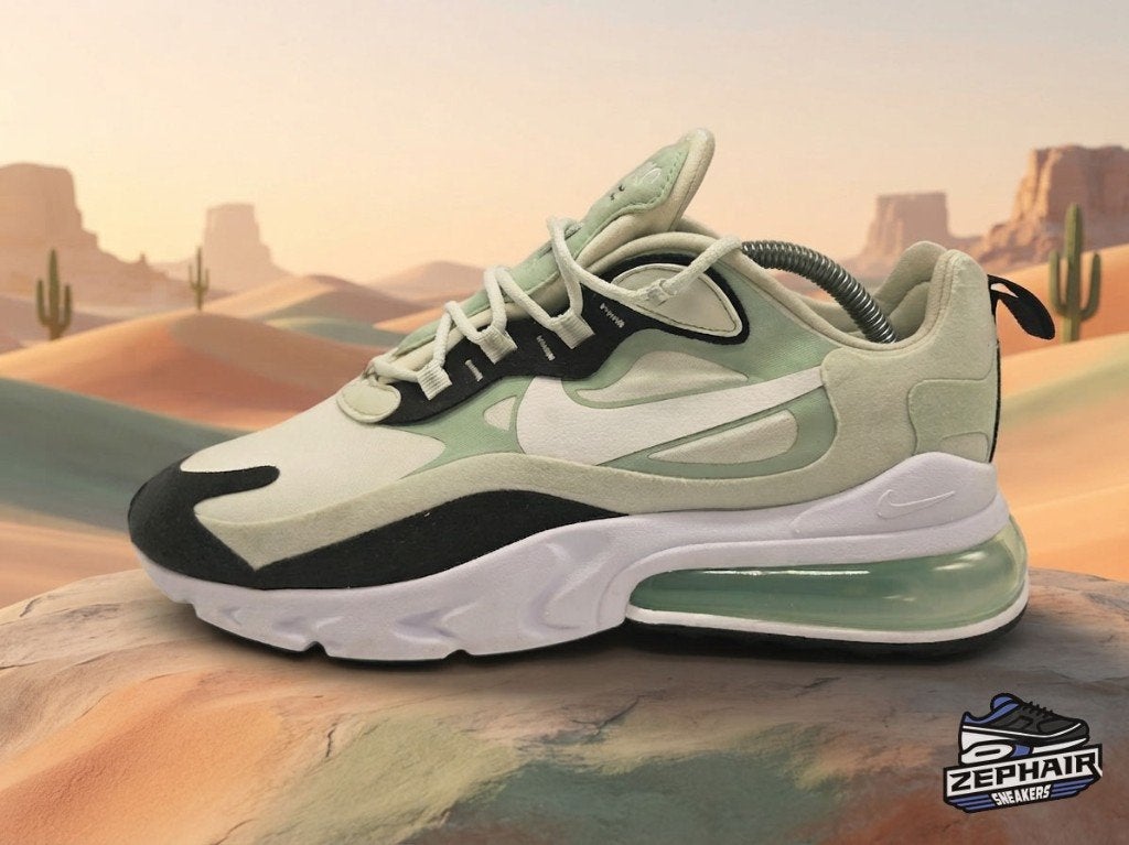 Nike Air Max 270 React 'Spruce Aura' EU43 2019, Enlèvement ou Envoi, Nike, Porté, Blanc
