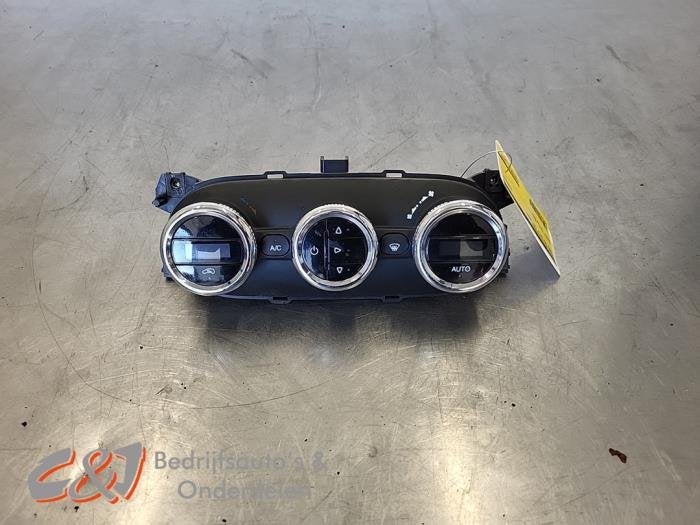 Panneau de commande clim d'un Iveco New Daily, -, 3 mois de garantie, Utilisé, Autres marques automobiles