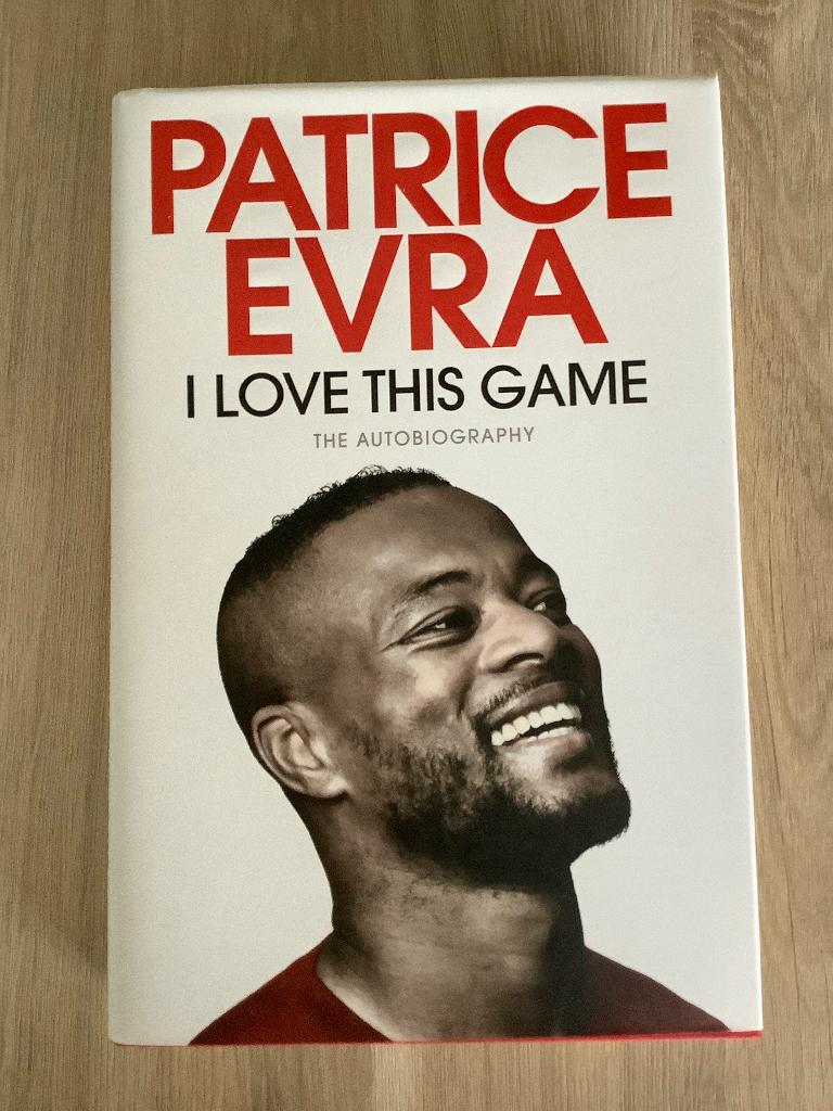Patrice Evra - I Love This Game The Autobiography, Livres, Livres de sport, Sport de ballon, Enlèvement ou Envoi, Patrice Evra