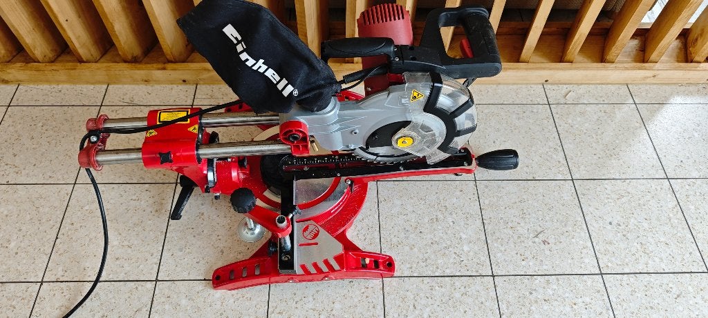 Scie à onglet Einhell TC-SM 2131 Dual, Doe-het-zelf en Bouw, Gereedschap | Zaagmachines, Ophalen, Einhell, Zo goed als nieuw, Afkortzaag