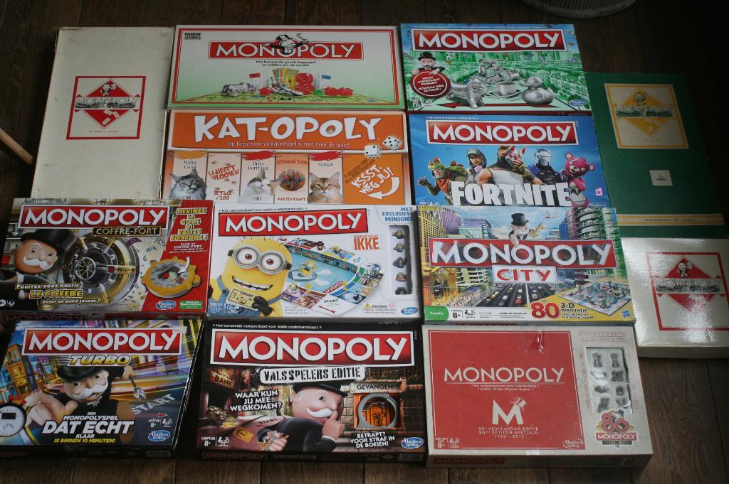 Vaste collection de 13 monopoles différents, Hobby & Loisirs créatifs, Enlèvement, Comme neuf