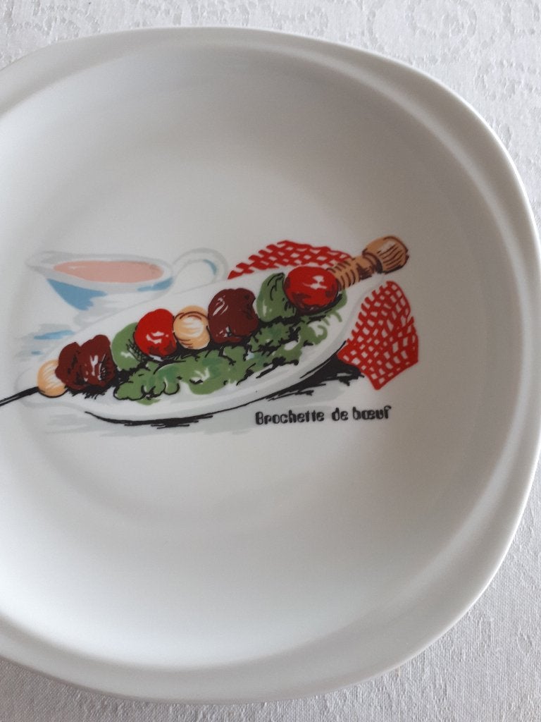 bol à brochettes + assiettes, Enlèvement ou Envoi, Porcelaine, Assiettes(s)