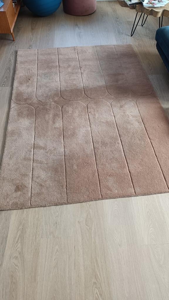 Tapijt in terracotta kleur, Ophalen, Gebruikt, Overige kleuren, 150 tot 200 cm