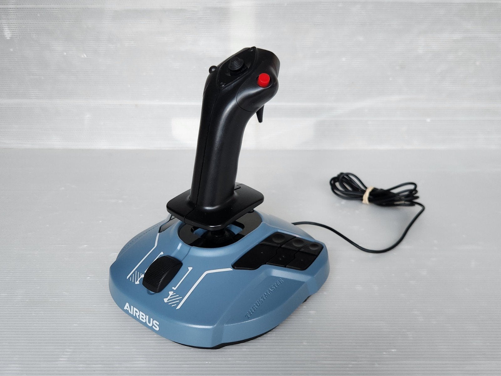 Contrôleur de joystick latéral Airbus TCA Control

Zone Trus, Informatique & Logiciels, Enlèvement ou Envoi, Comme neuf