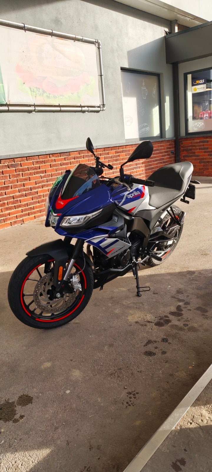 Aprilia Tuono 125, Motos, ABS, 1 cylindre, Manuelle, Naked bike