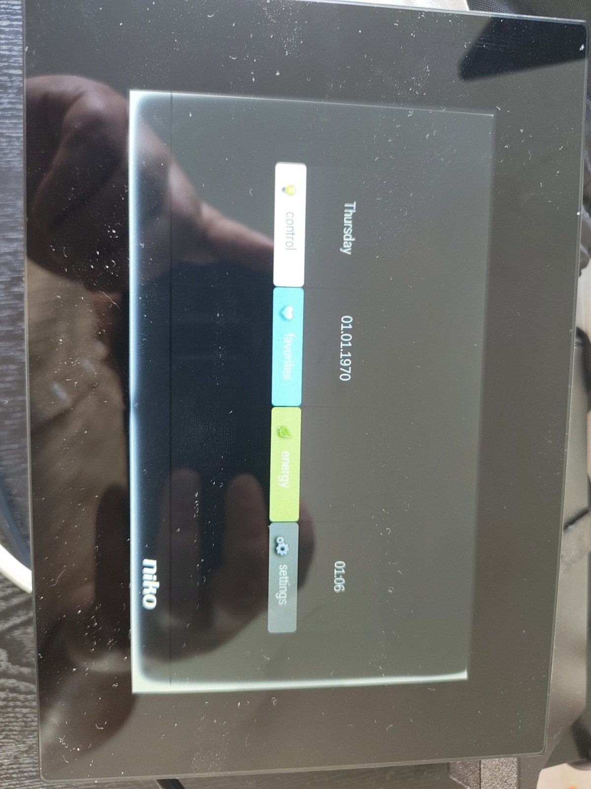 Niko Home Control Touchscreen 1 (550-20100) – Voor onderdele, Ophalen of Verzenden, Gebruikt