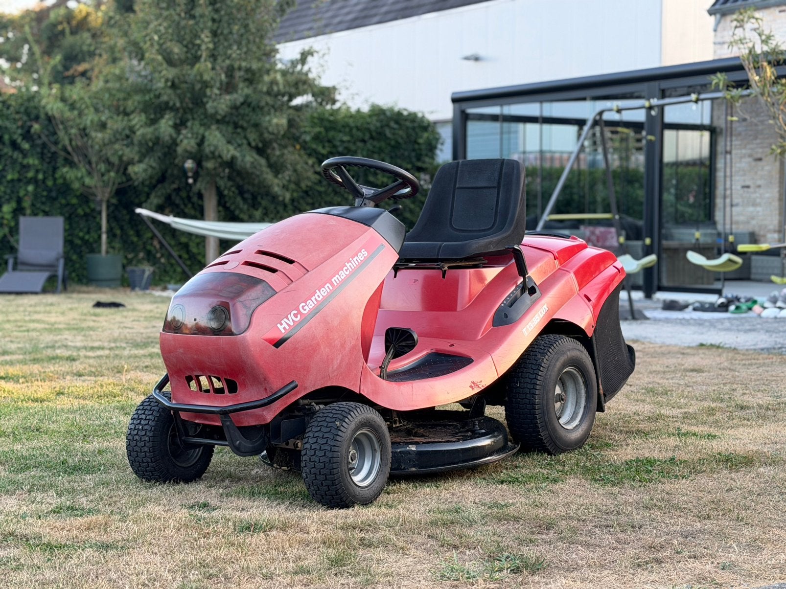 HVC Garden Machines zitmaaier 13pk met opvangbak, Tuin en Terras, Ophalen, Gebruikt, Mulchfunctie, 90 tot 120 cm