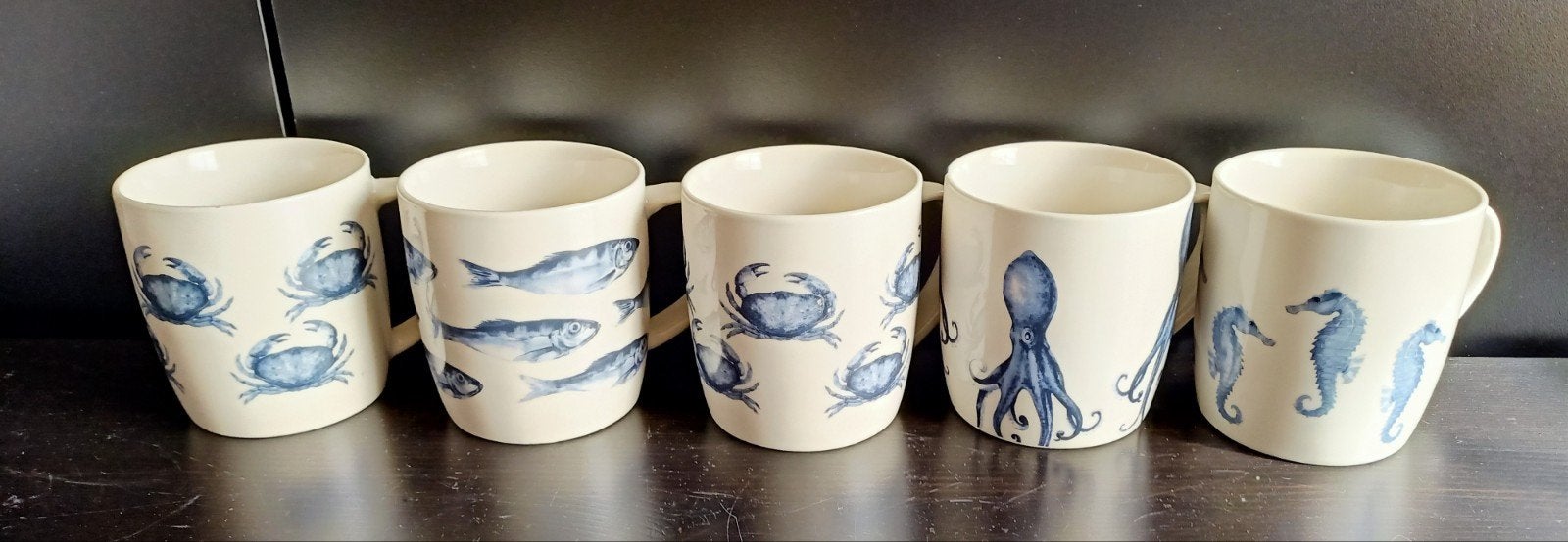 Ensemble de tasses pour calmars, harengs, hippocampes et cra, Enlèvement ou Envoi, Comme neuf, Poterie, Tasse(s) et/ou soucoupe(s)