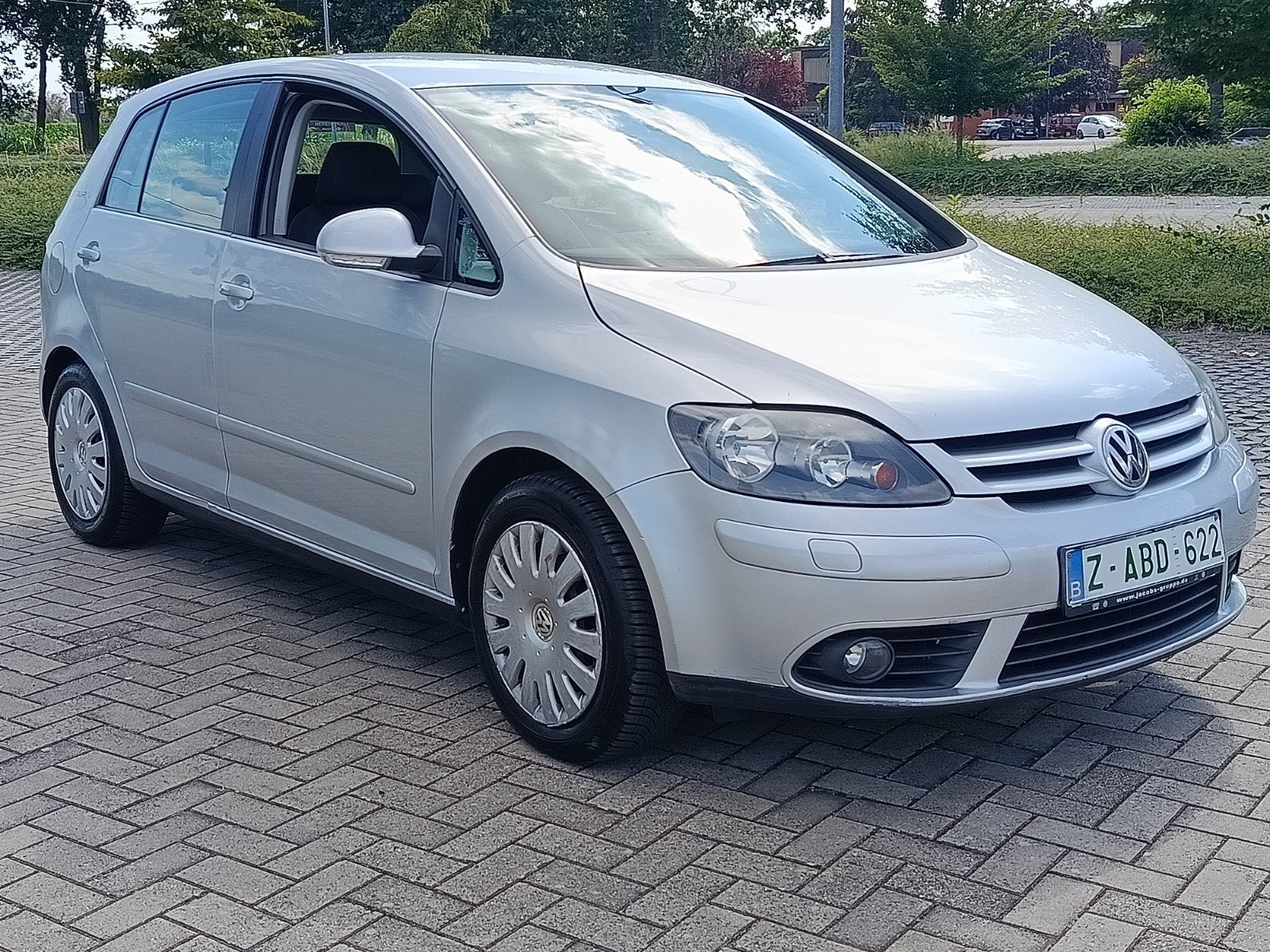 Golf 5 plus Tour /Benzine 1.6Cc/ 85 Kw Parkeer sensor /, Auto's, 1590 cc, Bedrijf, 5 deurs, Golf
