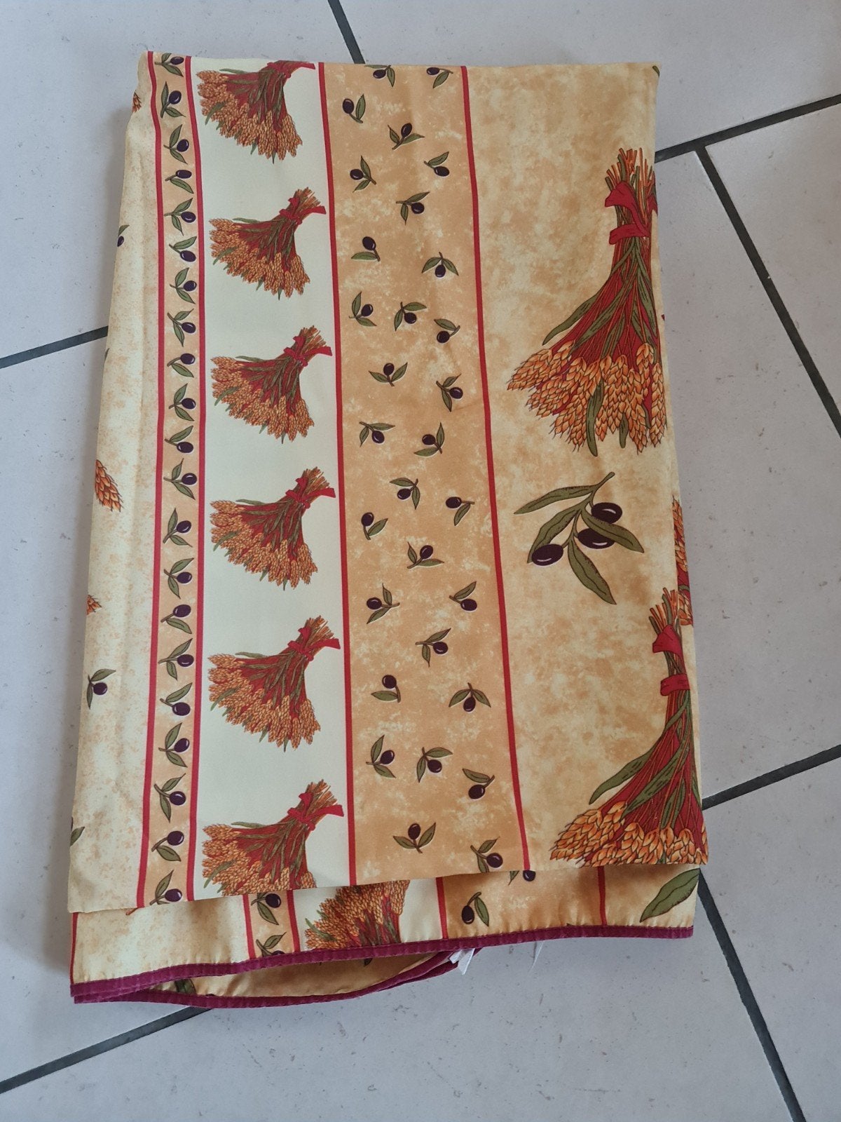 nappe anti tache rectangulaire automne et hiver, Nappe, Enlèvement
