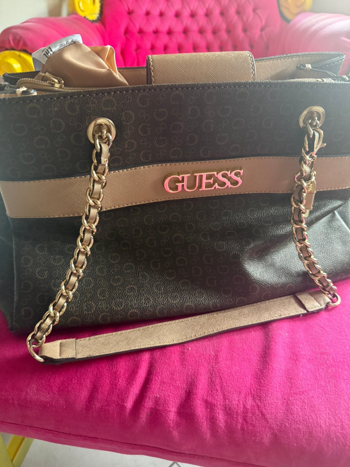 GUESS-handtas, Handtassen en Accessoires, Koffers, Ophalen, Zo goed als nieuw, Leer