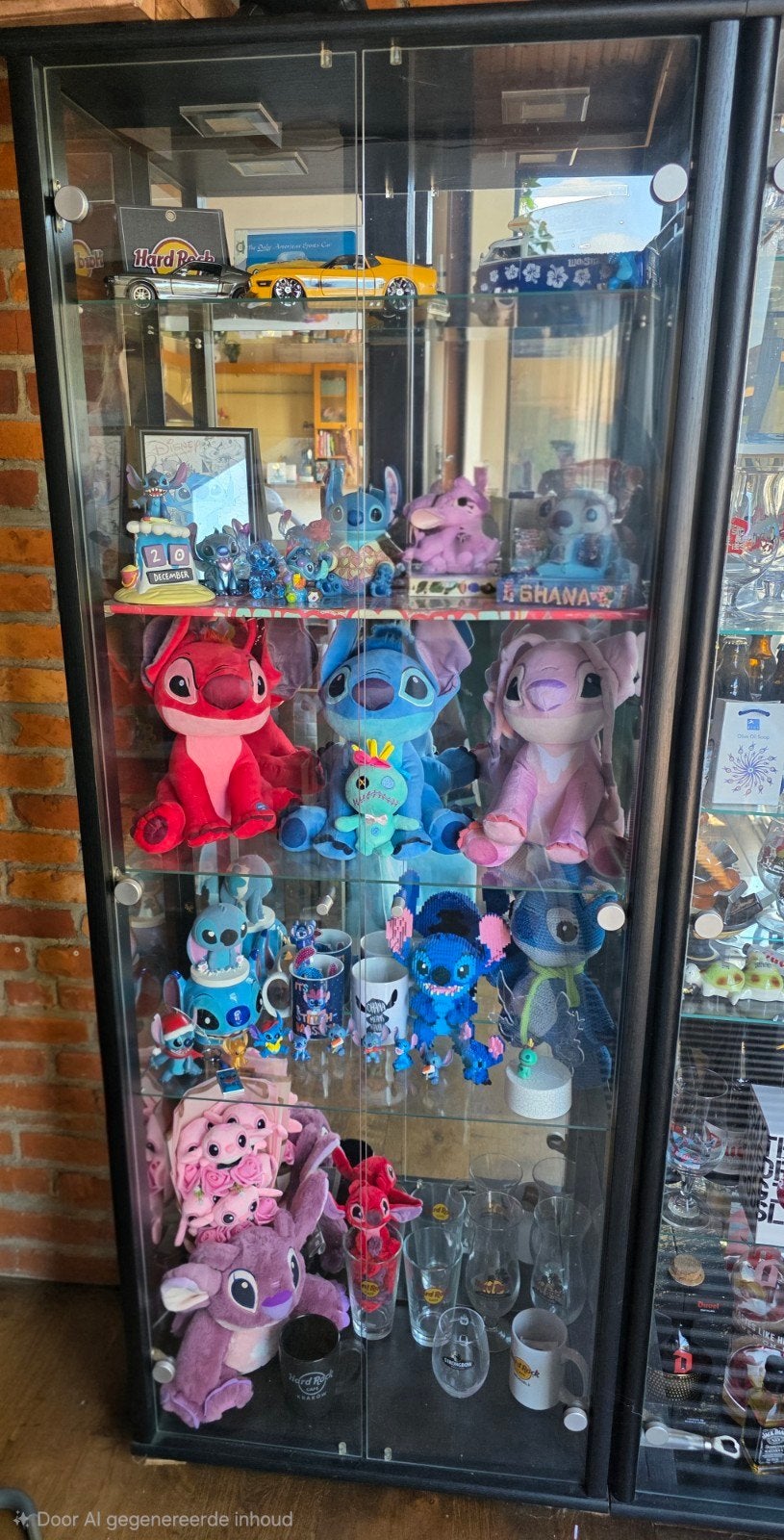vitrine kast, Ophalen, Zo goed als nieuw