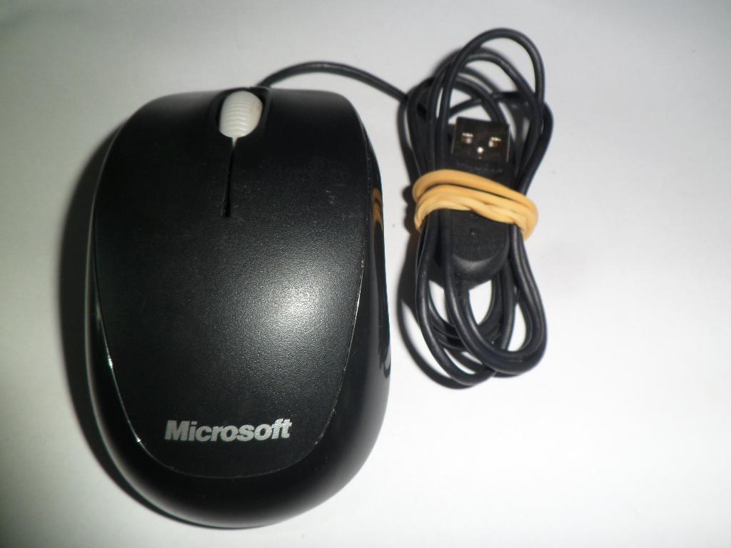 Microsoft Compact Optical Mouse 500 v2.0 – Compacte muis, Computers en Software, Muizen, Zo goed als nieuw, Muis, Linkshandig