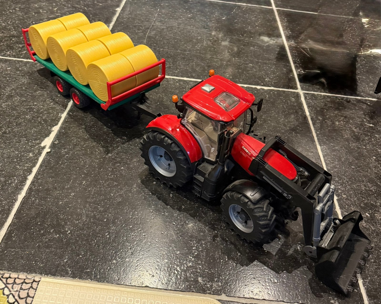 Bruder tractor met aanhanger, Ophalen, Zo goed als nieuw